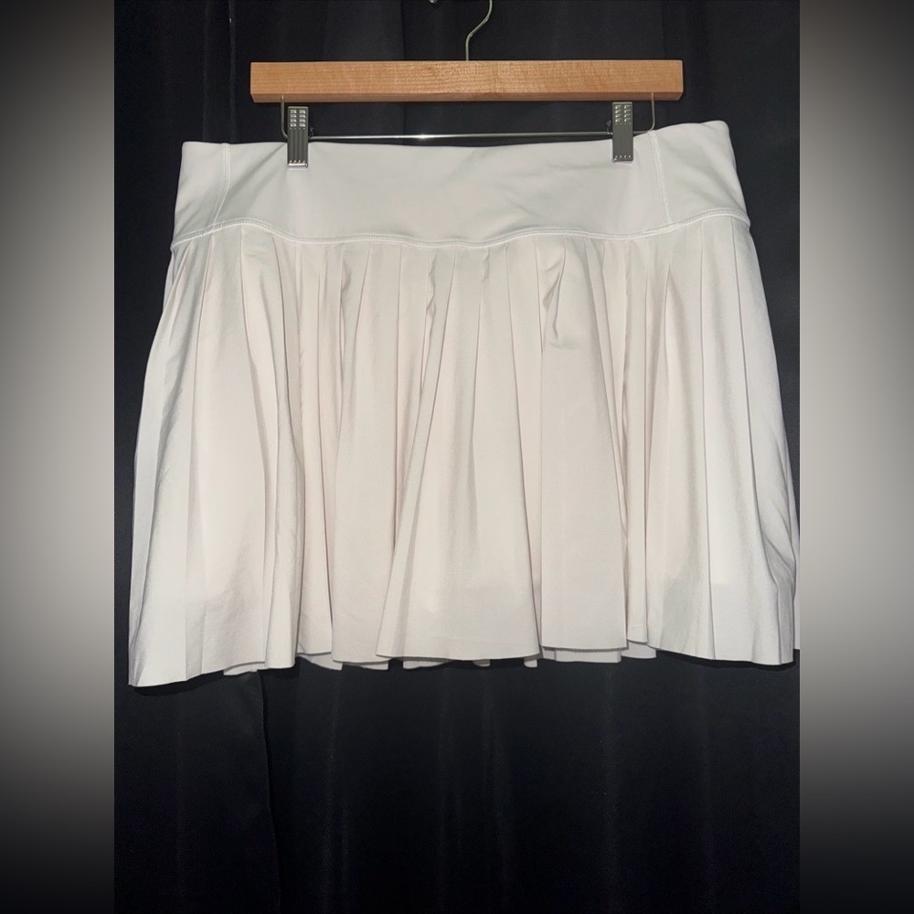 Athleta White Pleated Skirt